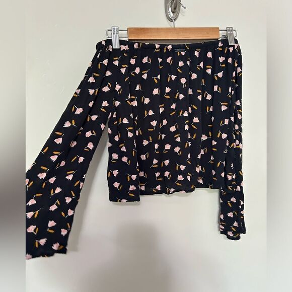 Billabong Black Long Bell Sleeve Floral Crop - Picture 5 of 7